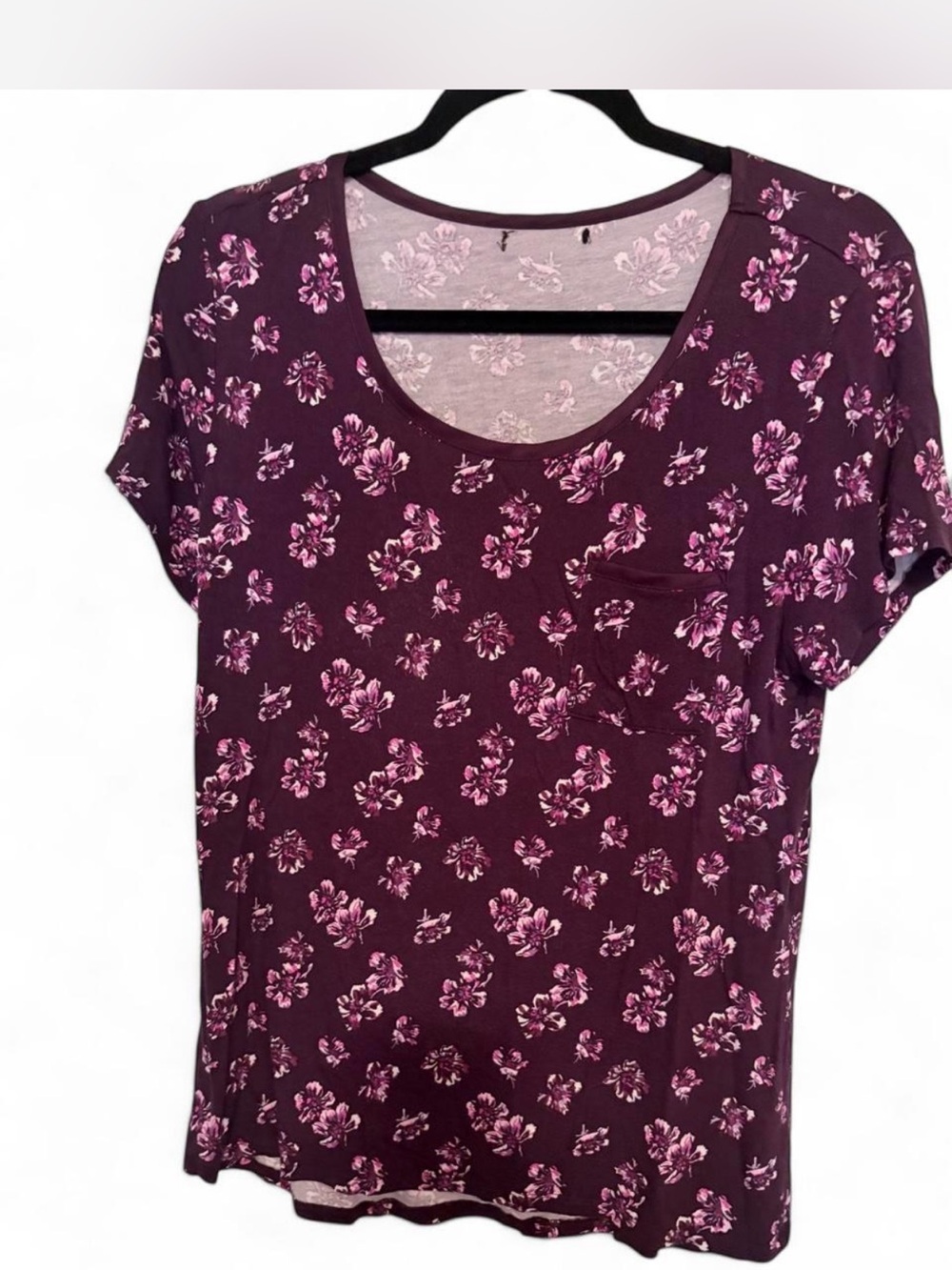 Source Unknown Burgundy Short Sleeve Scoop Neck Floral Tee
